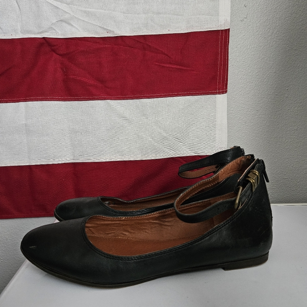 Lucky Brand leather ballet flats with ankle straps 9.5
